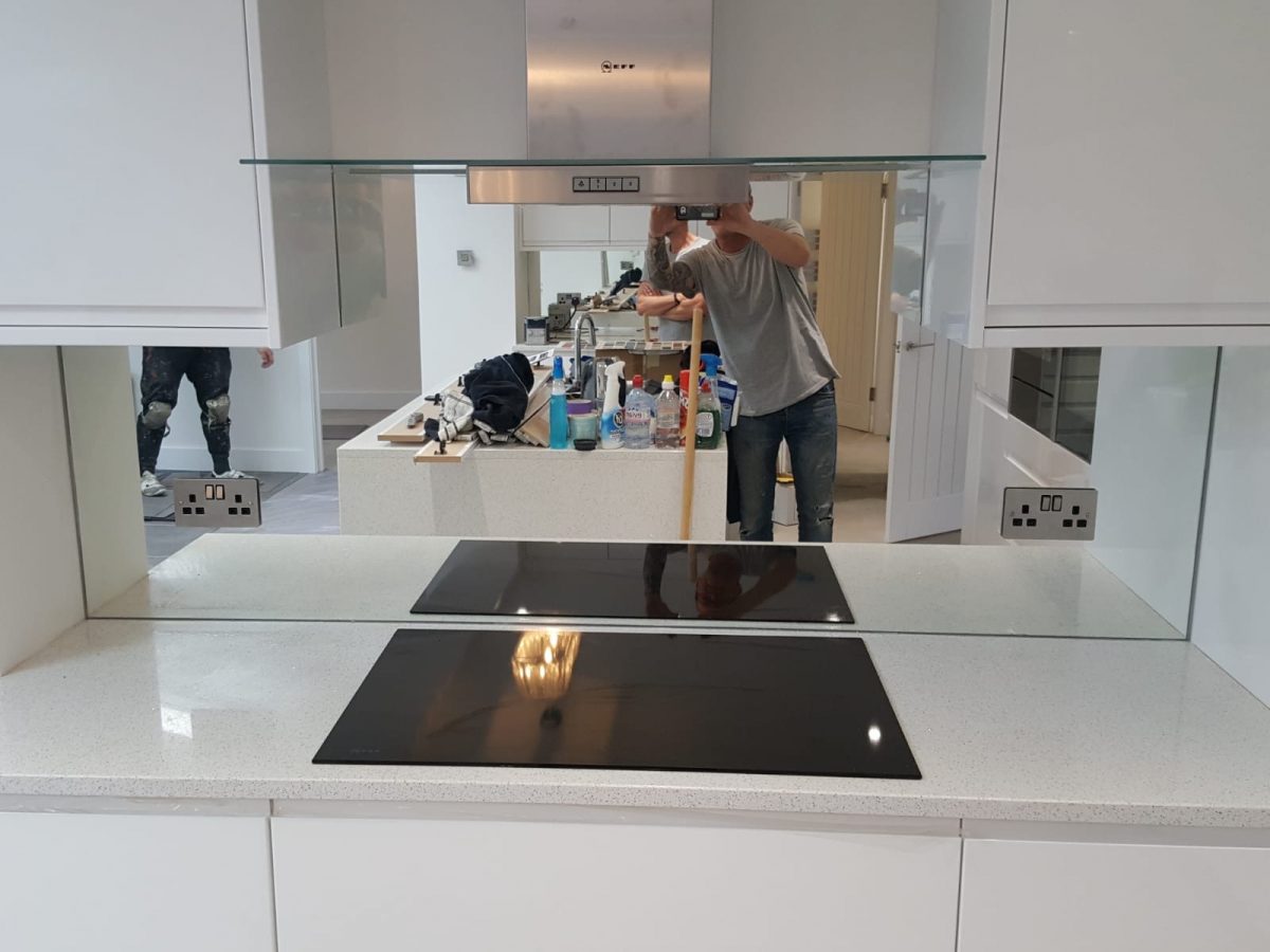 Glass Mirror Kitchen Splashback BromleyGlassandGlazing